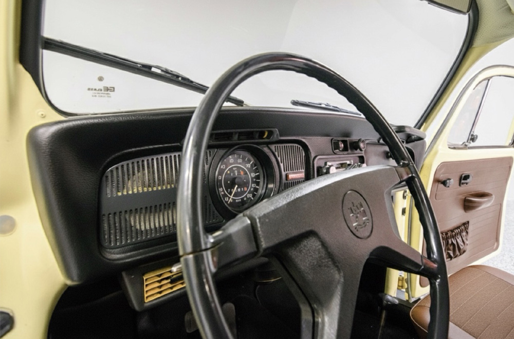 1302 Super Beetle interior in amazing condition
