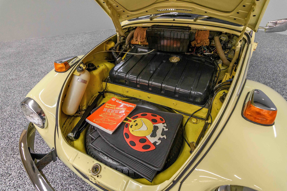 1302 Super Beetle trunk has lots of space