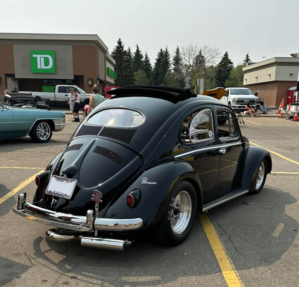 1959 VW Bug at a VW Show