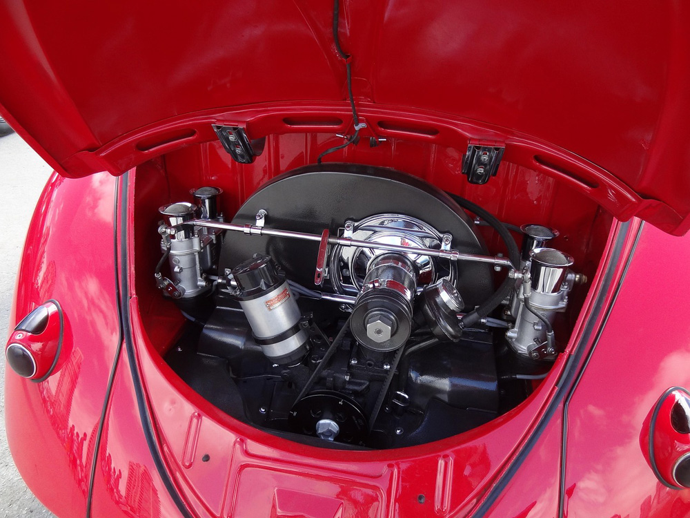 Dual carb VW Beetle engine