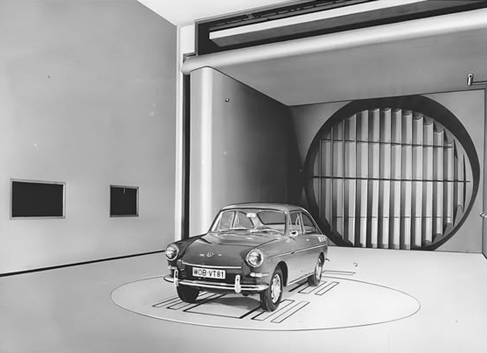 Press photo celebrating the inauguration of the wind tunnel on December 14, 1965